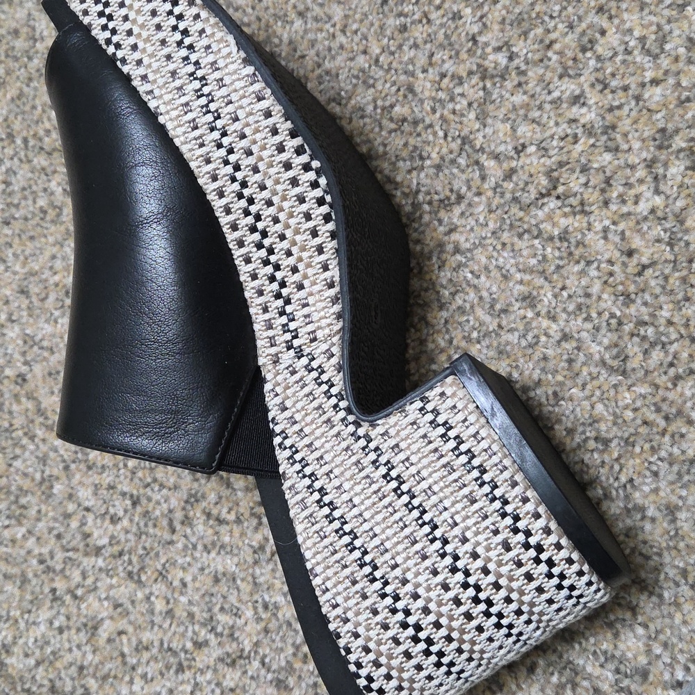 Corkys Wedge, Size 9 - Picture 9 of 11